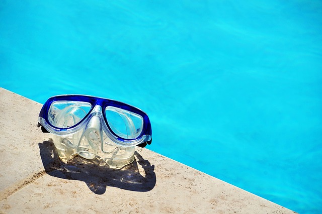 bazén, potápěčské brýle